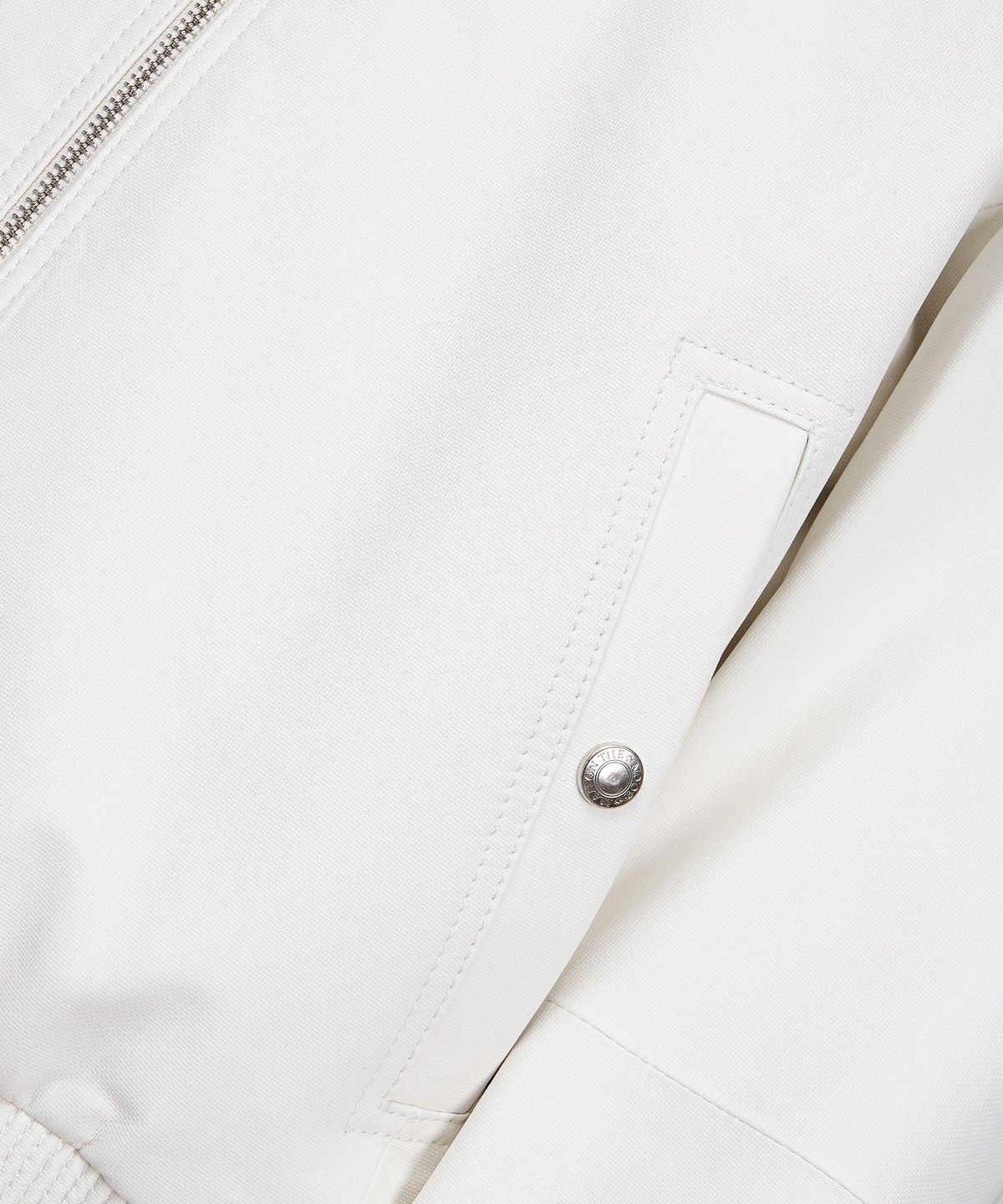 맨온더분(MAN ON THE BOON) 레더 집업 바서티 자켓_크림 4714110004