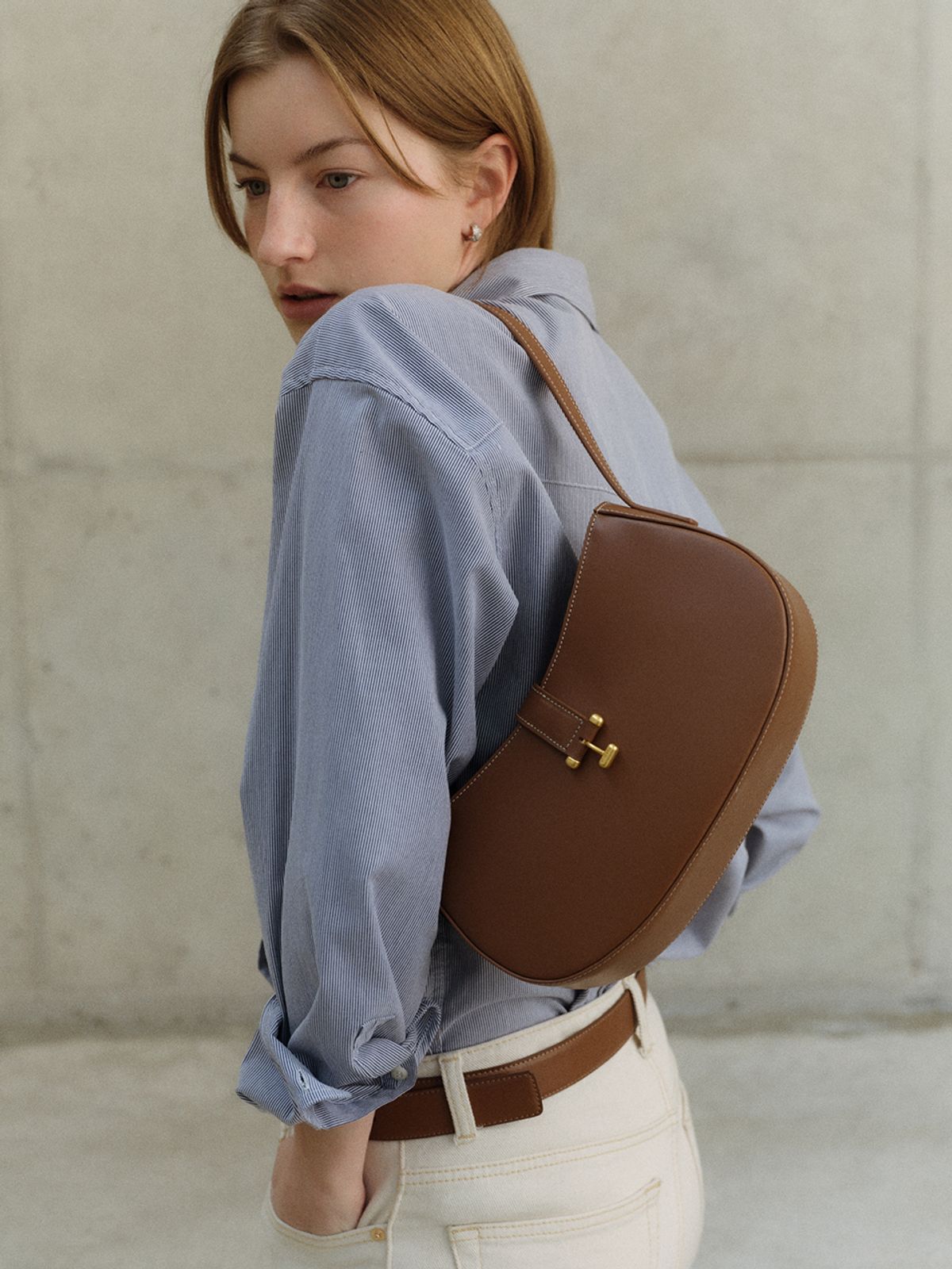 드메리엘(DEMERIEL) Tilda Hobo Bag Tan Brown
