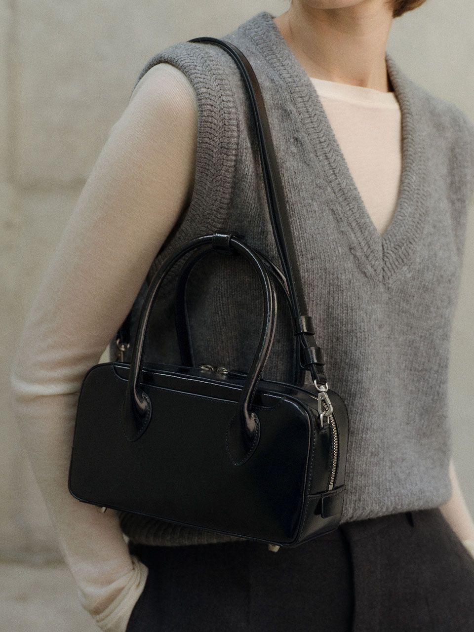 MUSINSA | DEMERIEL [2024] Bowling Bag Medium Box Black