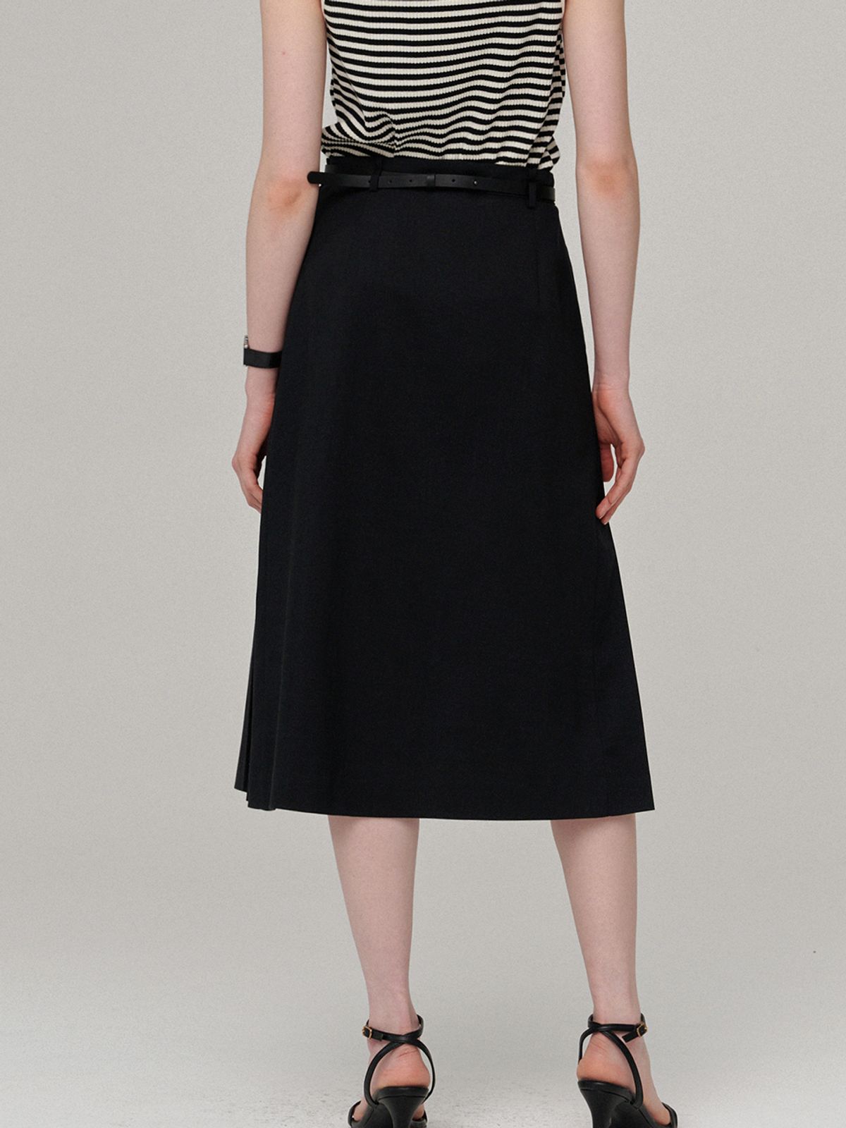 비뮤즈맨션(BEMUSE MANSION) Fixed pleated skirt - Black