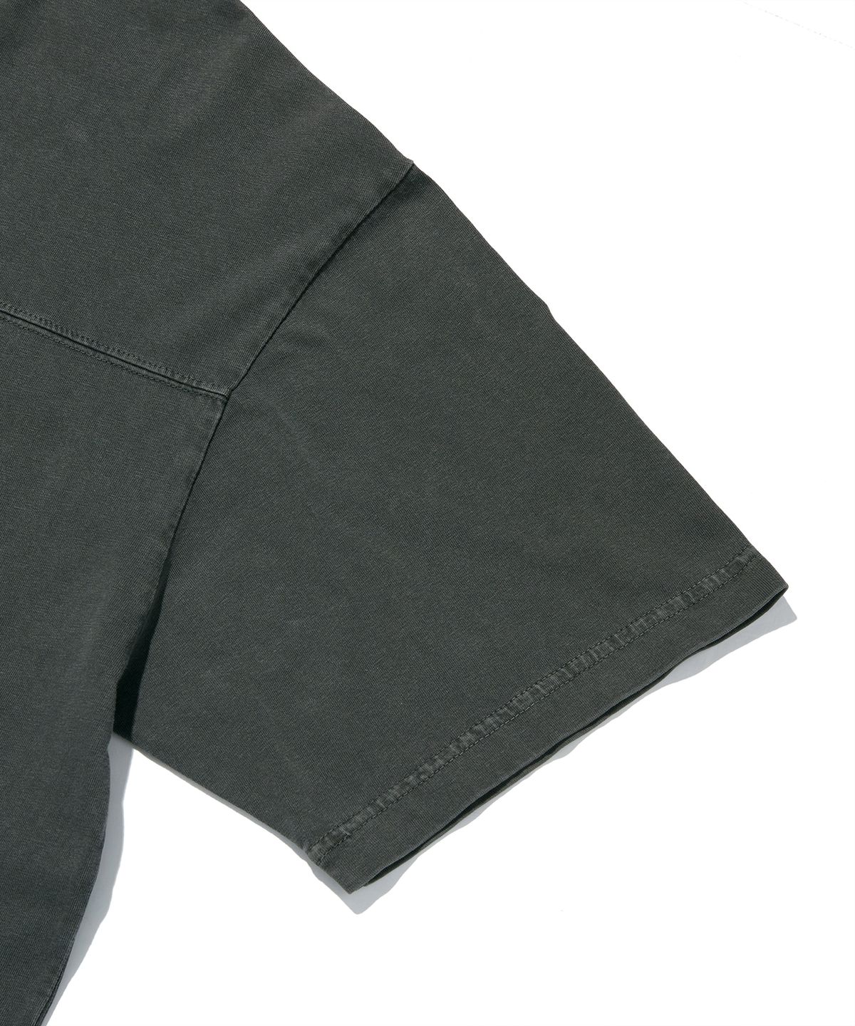 스웨이드(SUADE) 84 STAR TEE [PIGMENT BLACK]