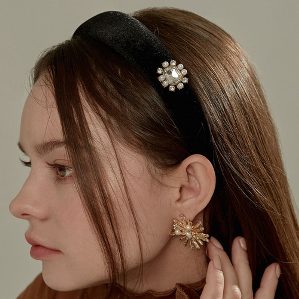 베스티(BESTY) 로얄 벨벳 비앙카 헤어밴드 (Royal Velvet Bianca Hairband)