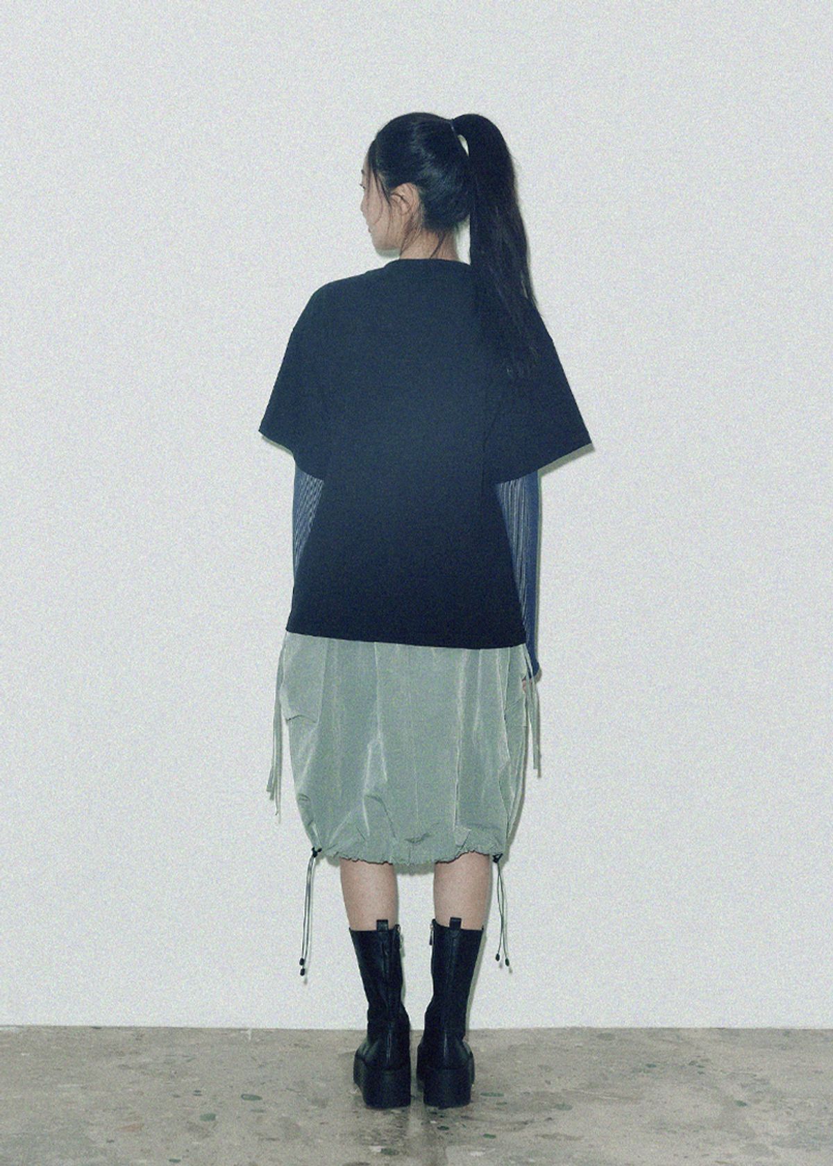 쿠키시(KOOKEESEE) 블랙리스트 레터링 반팔 티셔츠 (블랙)