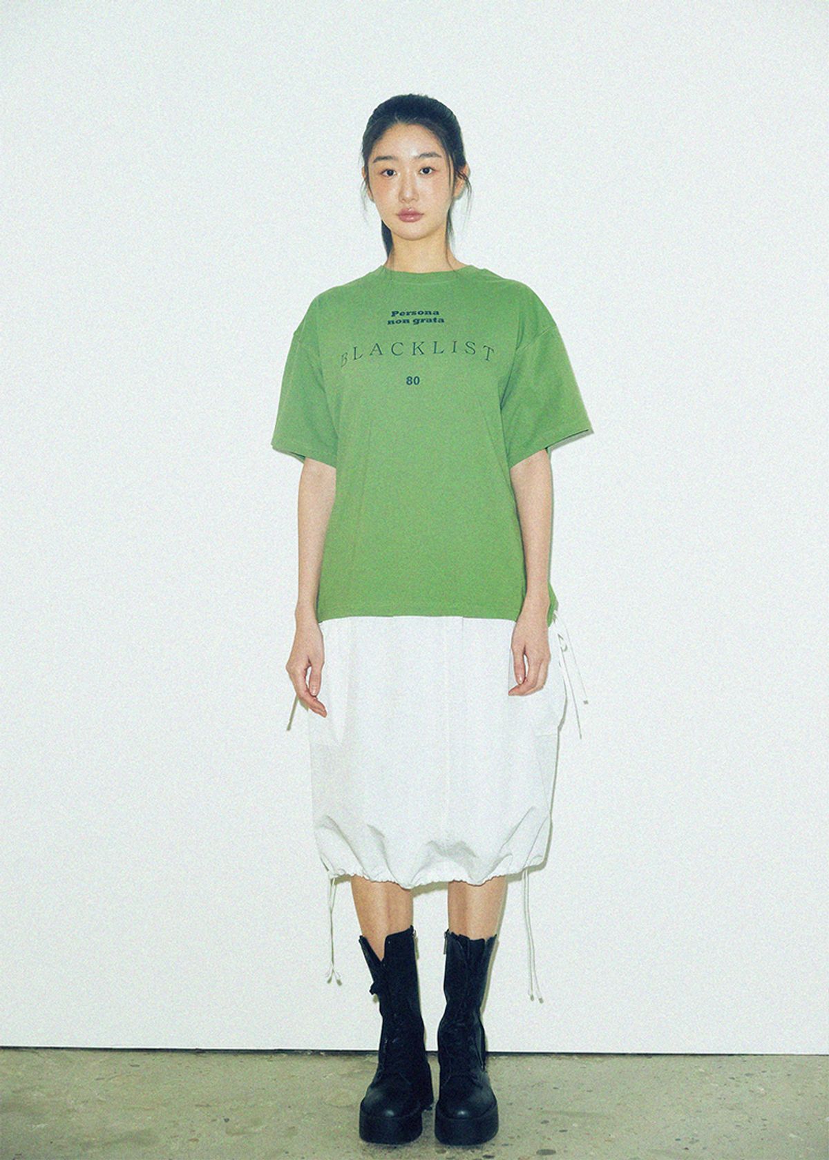 쿠키시(KOOKEESEE) 블랙리스트 레터링 반팔 티셔츠 (그린)
