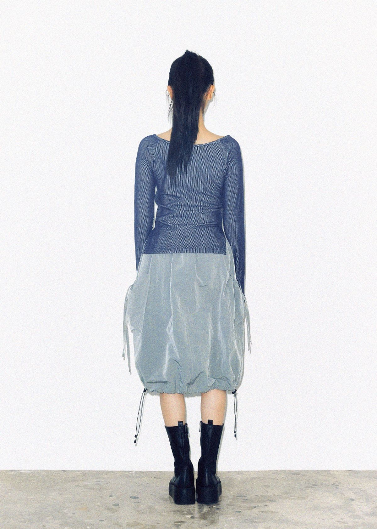 쿠키시(KOOKEESEE) 립스탑 스트링 나일론 스커트 (실버 그레이)