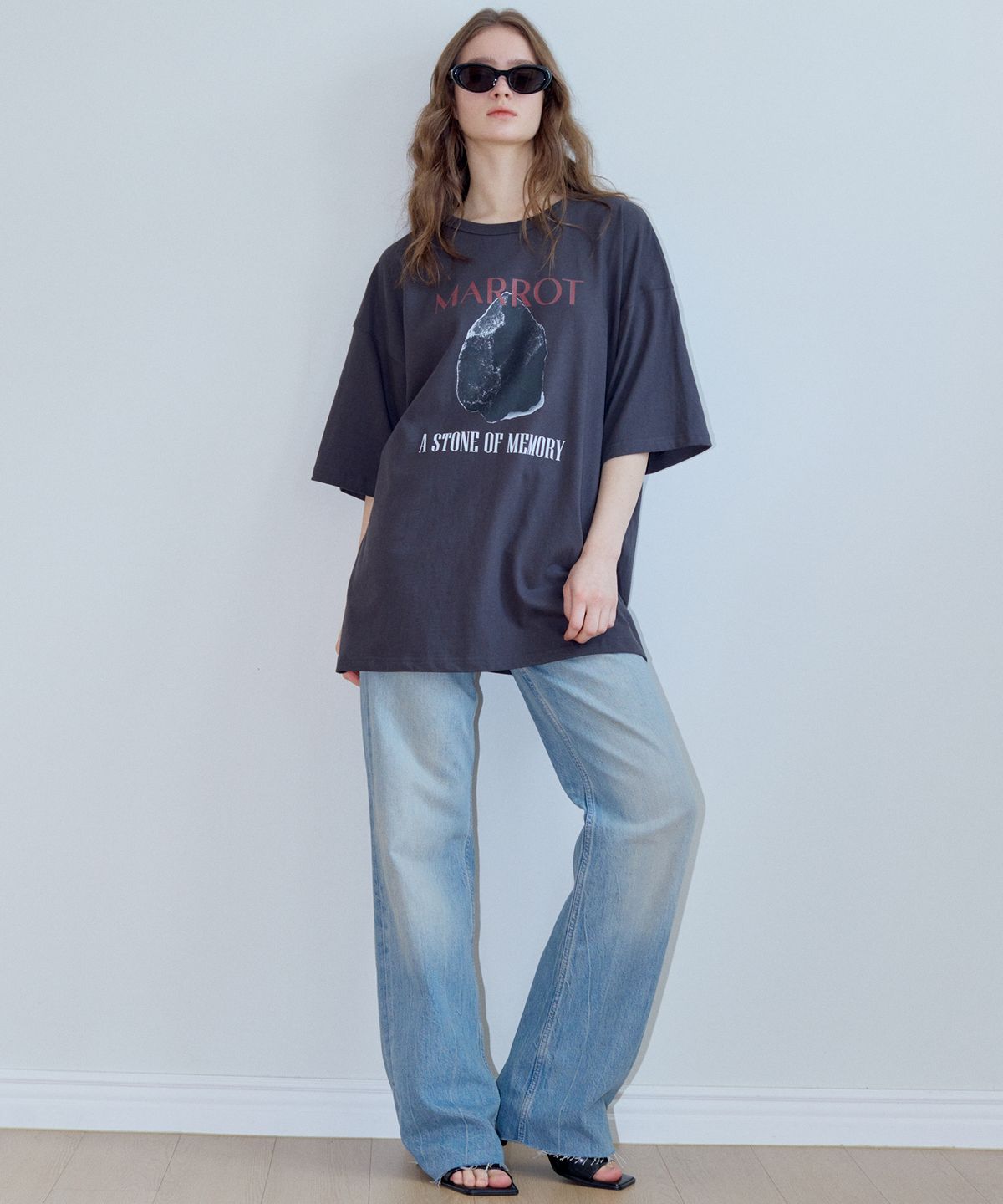 마롯(MARROT) STONE OVERSIZED T-SHIRT_CHARCOAL