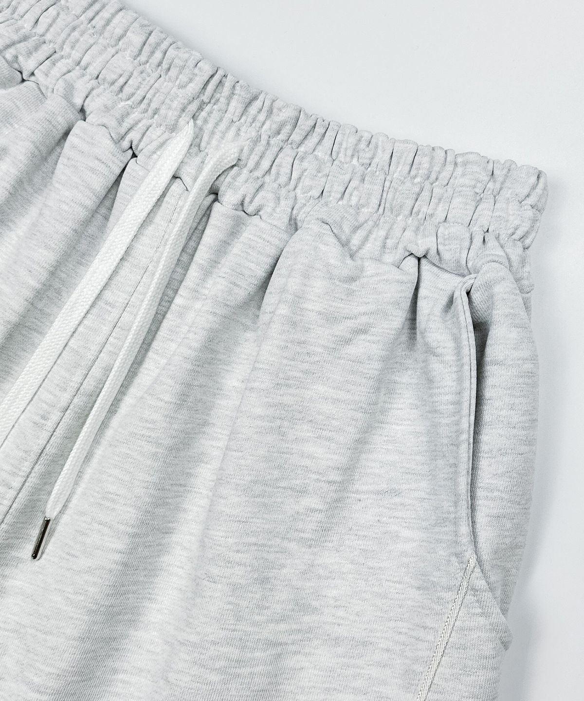 마롯(MARROT) PAIPING JOGGER PANTS_WHITE