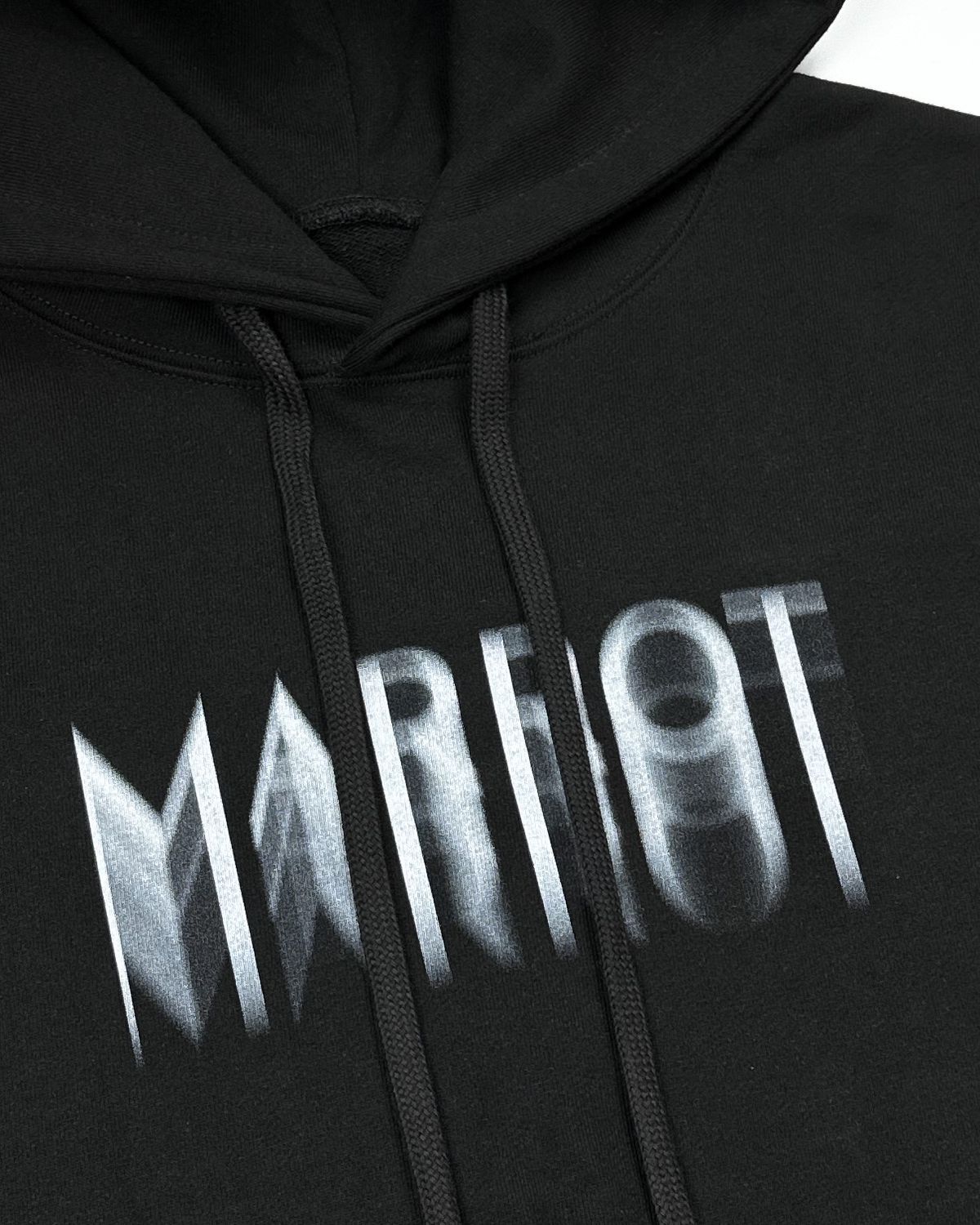 마롯(MARROT) 파이핑 후디_블랙
