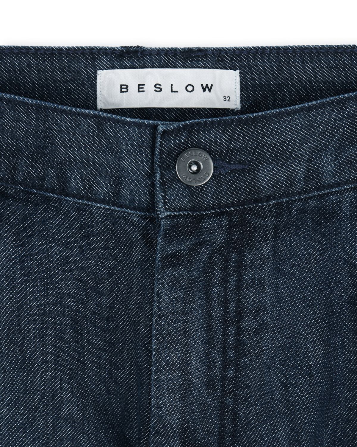 비슬로우(BESLOW) ONE TUCK CURVED JEAN SLUB INDIGO