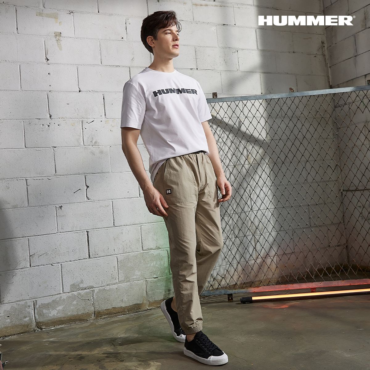 험머(HUMMER) H3 스포츠 아웃도어 캠핑 타슬란 버클 벨트 조거팬츠 베이지