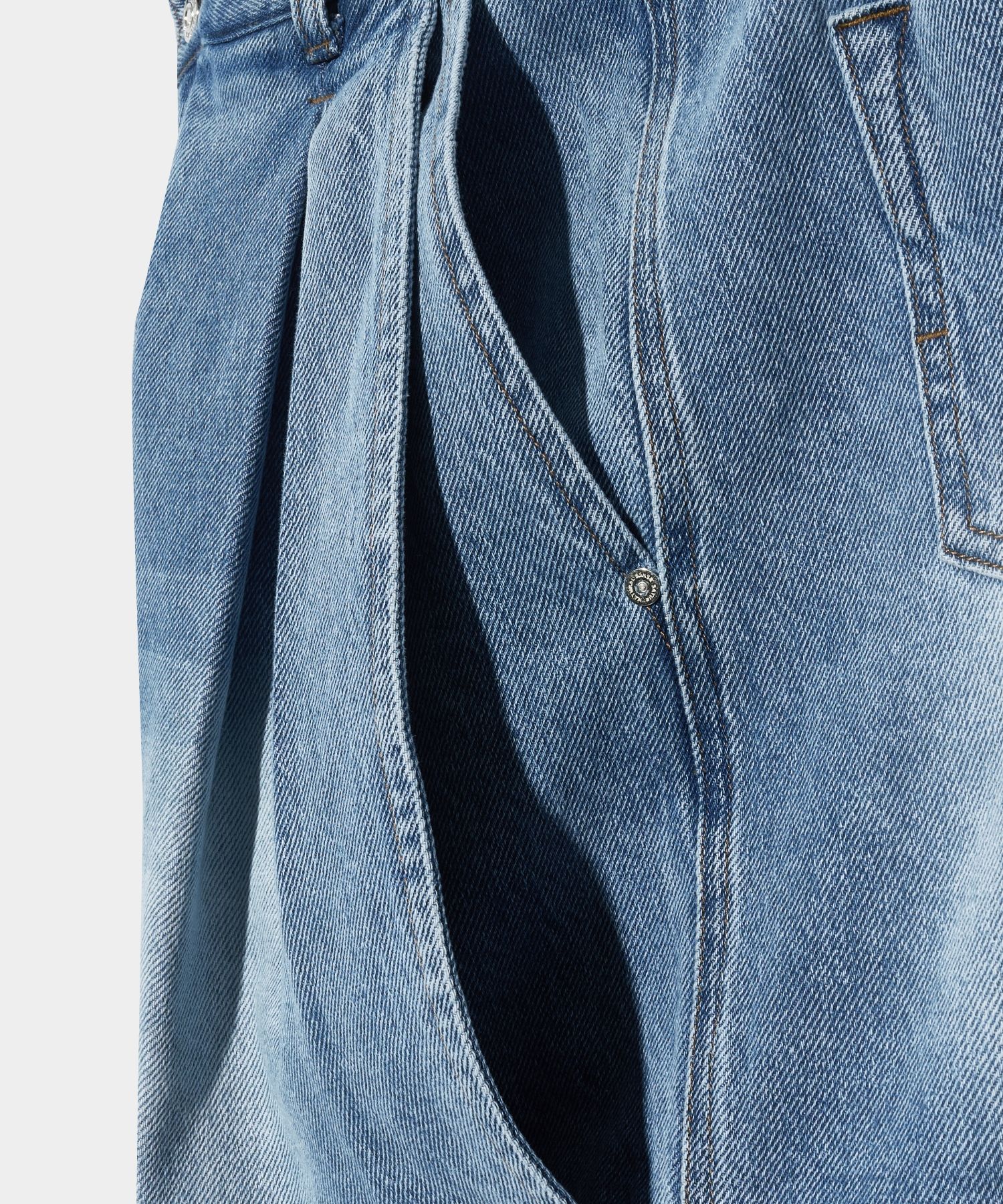 MUSINSA | SATUR Vinales Retro Two Tuck Denim Pants Light Blue