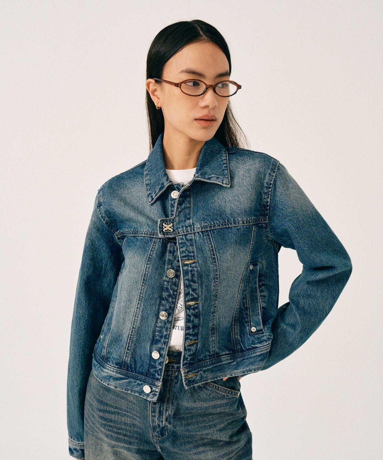 MUSINSA公式 | SATUR Symbol Brooch Denim Trucker Jacket Light
