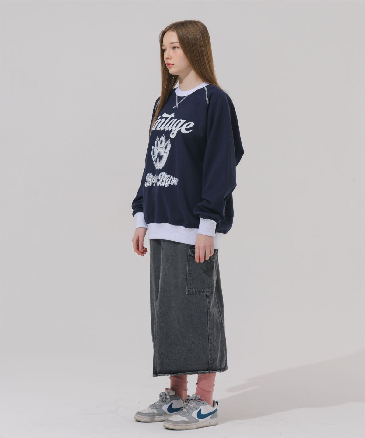 바쥬비쥬(BAJOO BIJOO) VINTAGE CAT PAW RAGLAN SWEATSHIRT [NAVY]