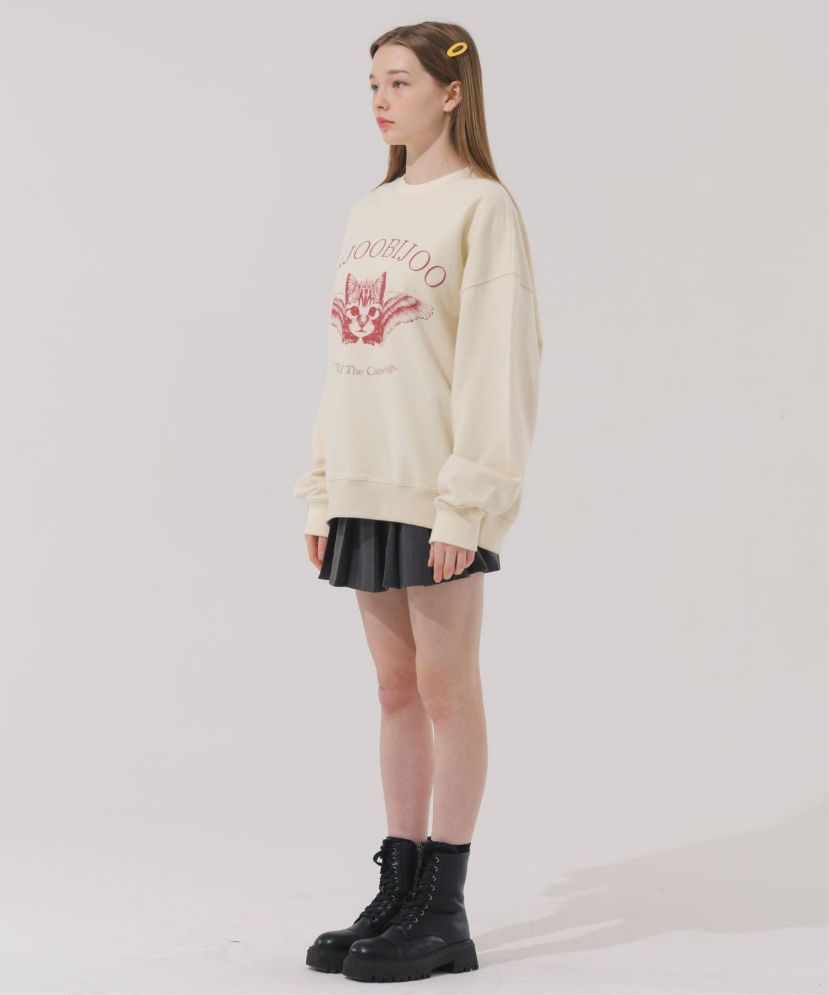 바쥬비쥬(BAJOO BIJOO) ANGELIC CAT OVER-FIT SWEATSHIRT [CREAM]