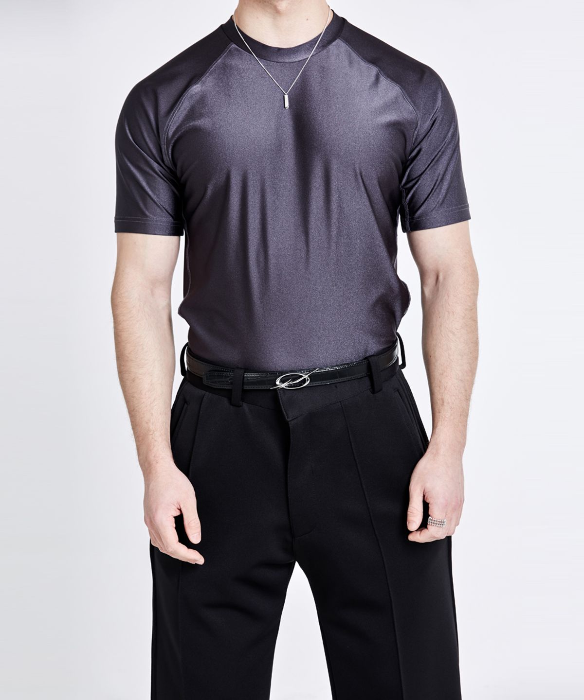 51퍼센트(51PERCENT) Triangle Back logo T-shirt - Charcoal