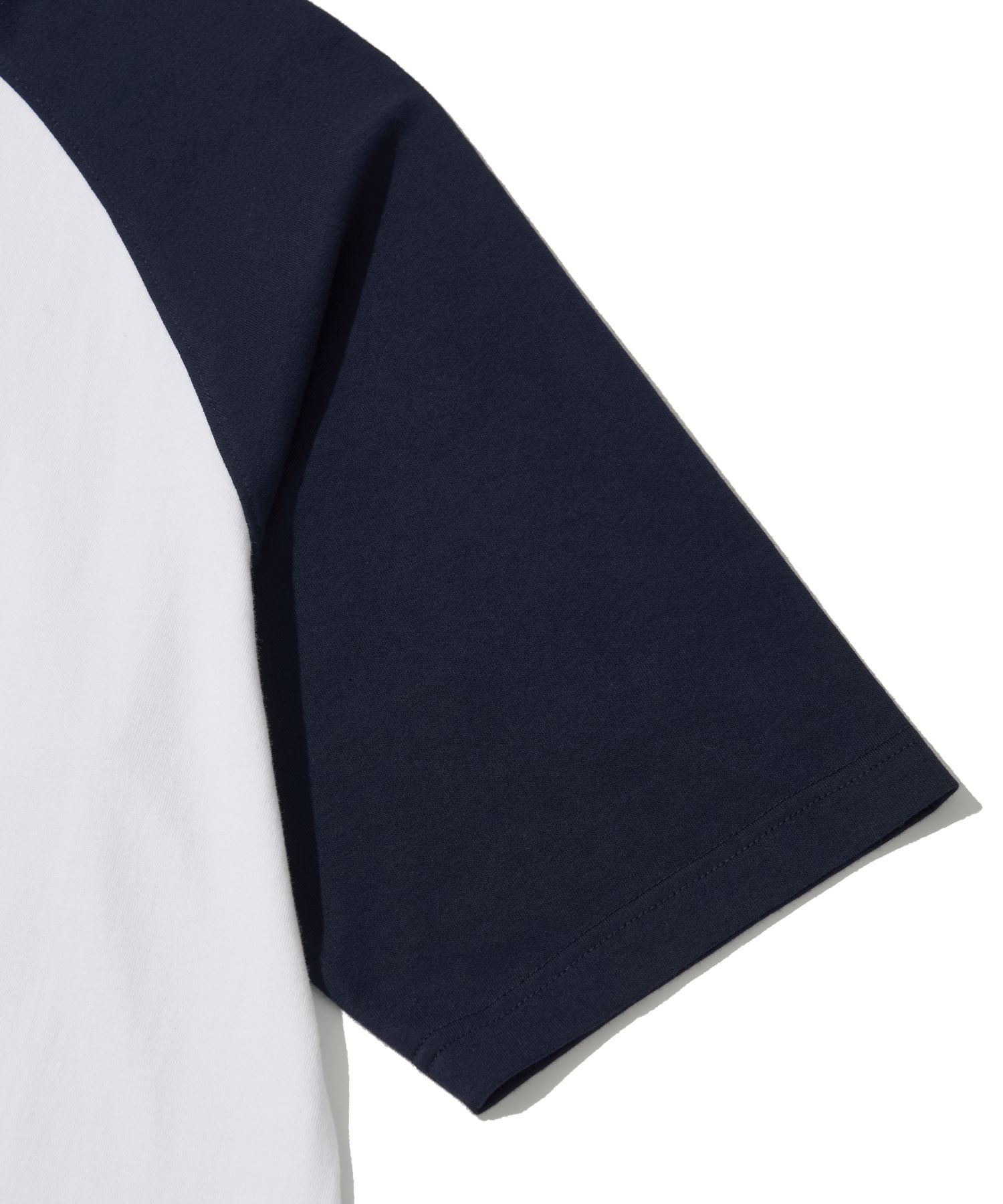 MUSINSA公式 | URBANDTYPE Dog House Graphic Raglan T-shirt_Navy