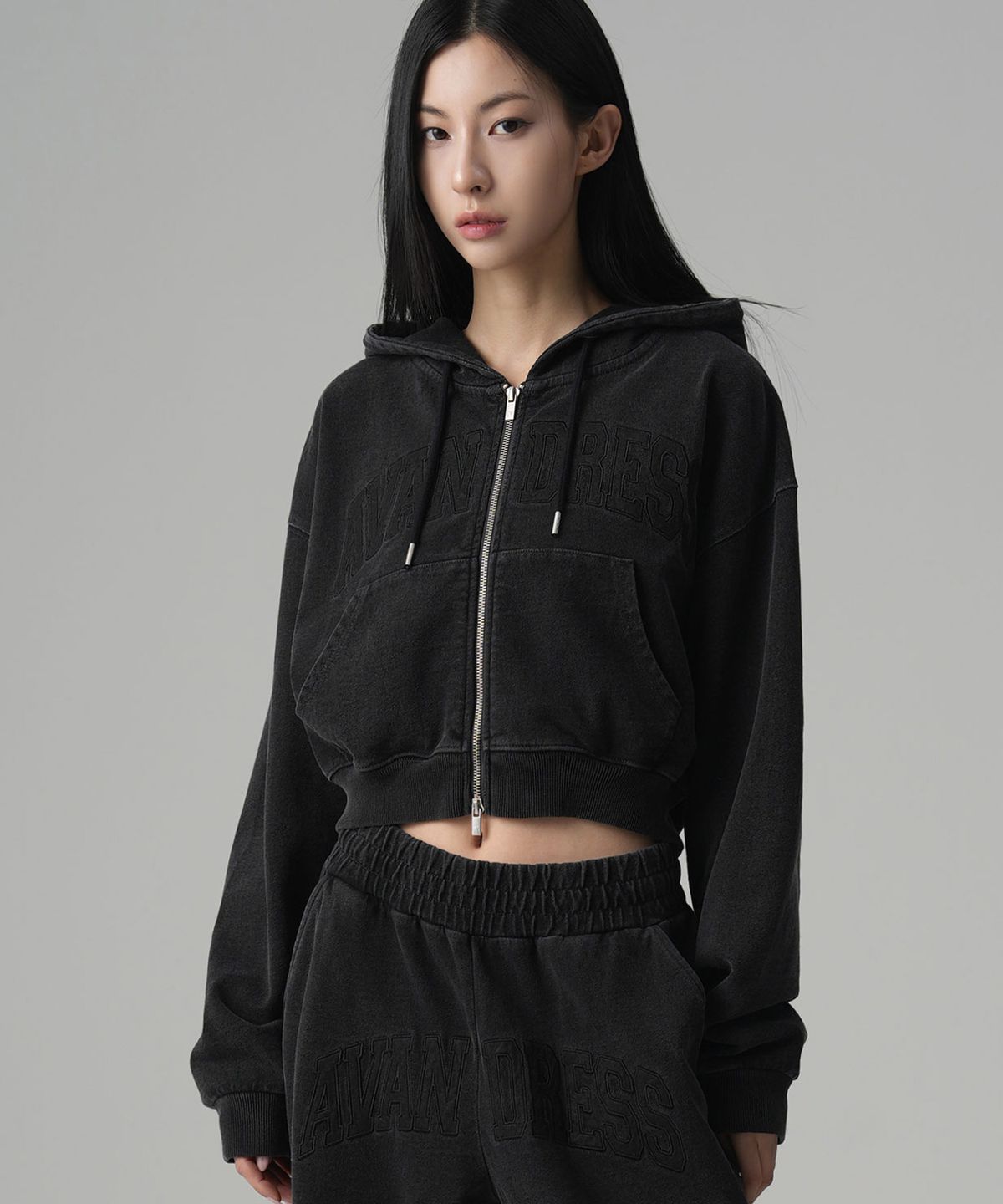 어반드레스(AVANDRESS) Felt 3D Pigment Zip - Up - 3COL