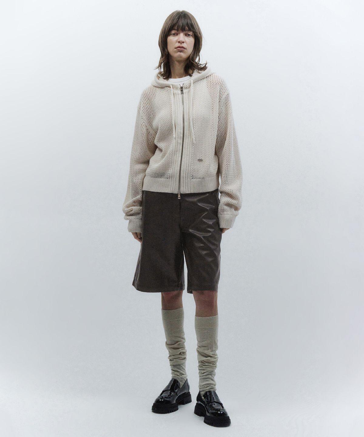 인사일런스 우먼(INSILENCE WOMEN) 포우 레더 버뮤다 팬츠 WASHED BROWN