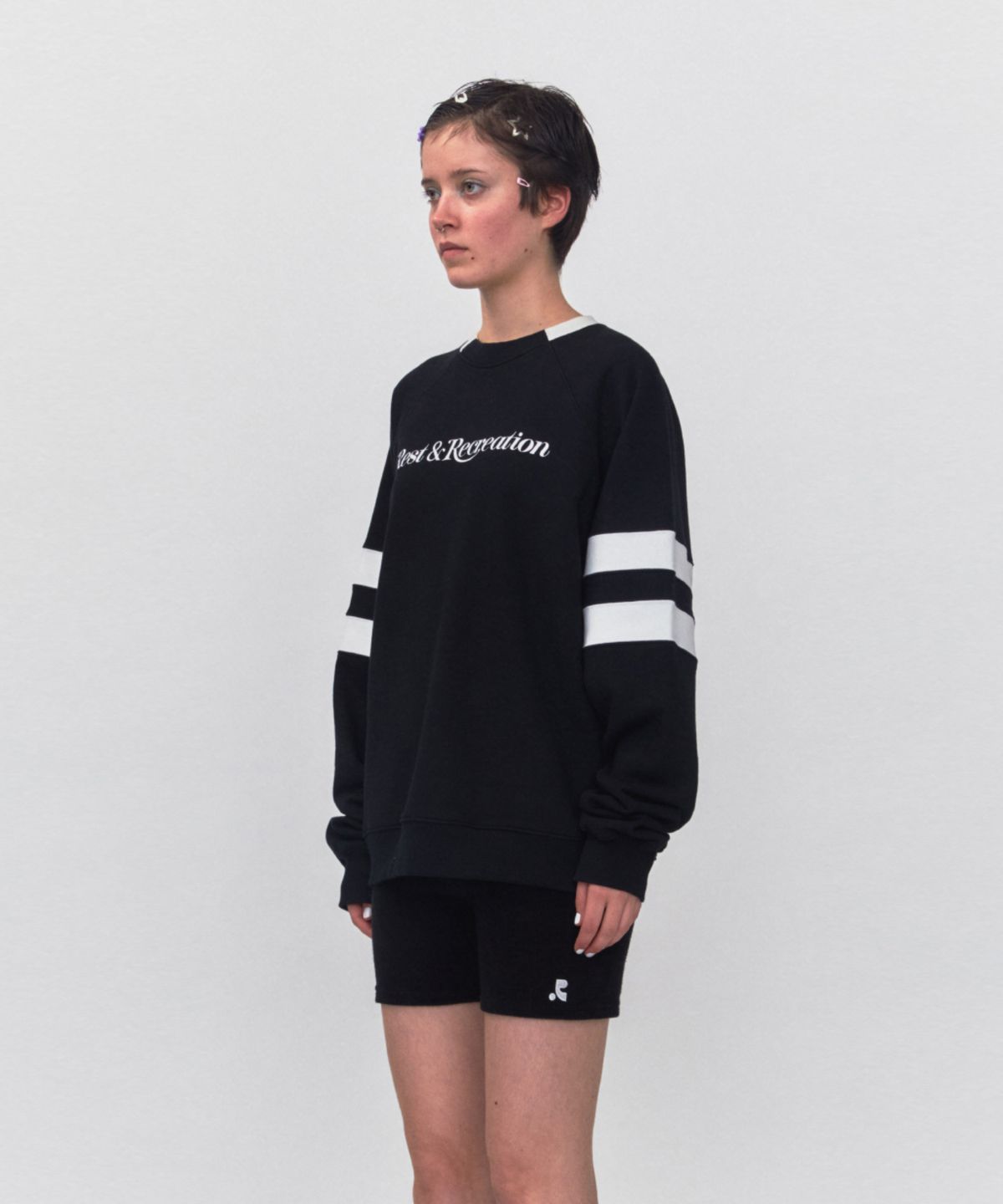 레스트앤레크레이션(REST&RECREATION) RR OVERSIZED RAGLAN SWEATSHIRT_BLACK