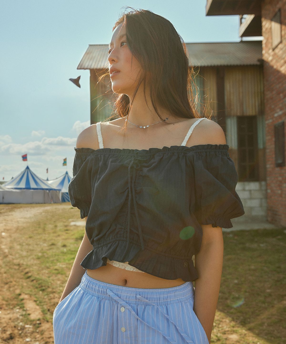 후아유(WHO.A.U) Dobby Shiring Blouse / WHBLG2521F
