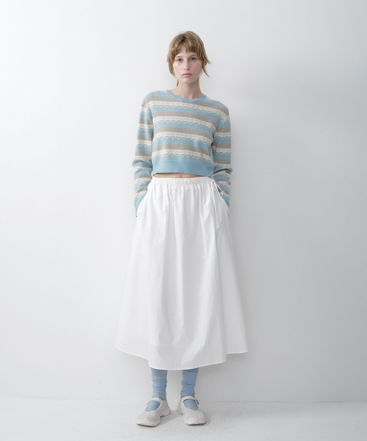유라고(URAGO) Jacquard modal crop knit