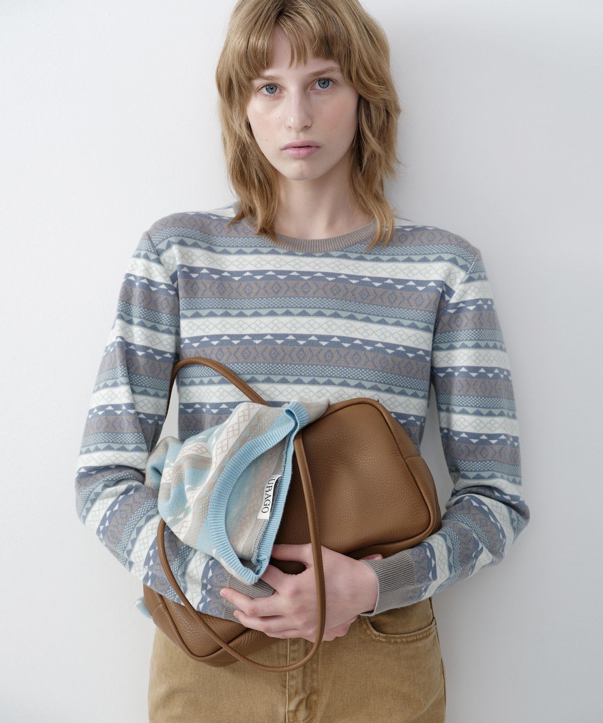 유라고(URAGO) Jacquard modal crop knit