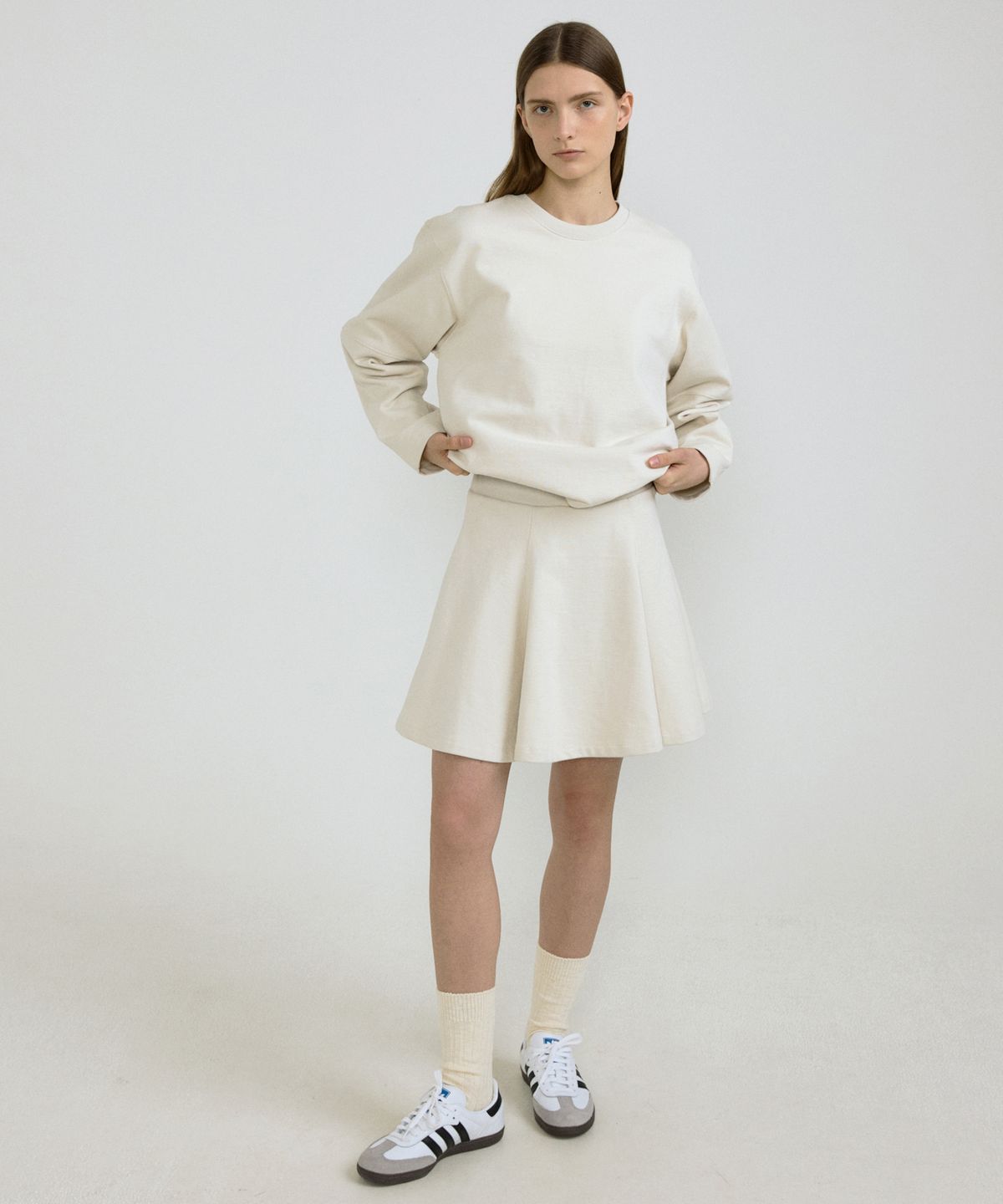 오떼뜨(OCTETTE) ESSENTIAL FLARED SKIRT_2COLOR