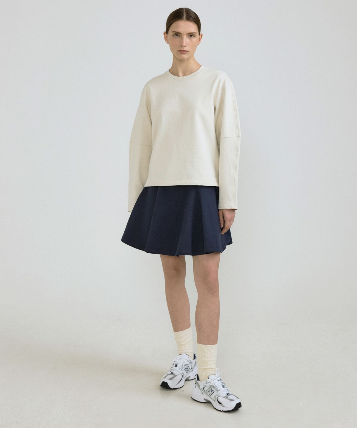 오떼뜨(OCTETTE) ESSENTIAL FLARED SKIRT_2COLOR