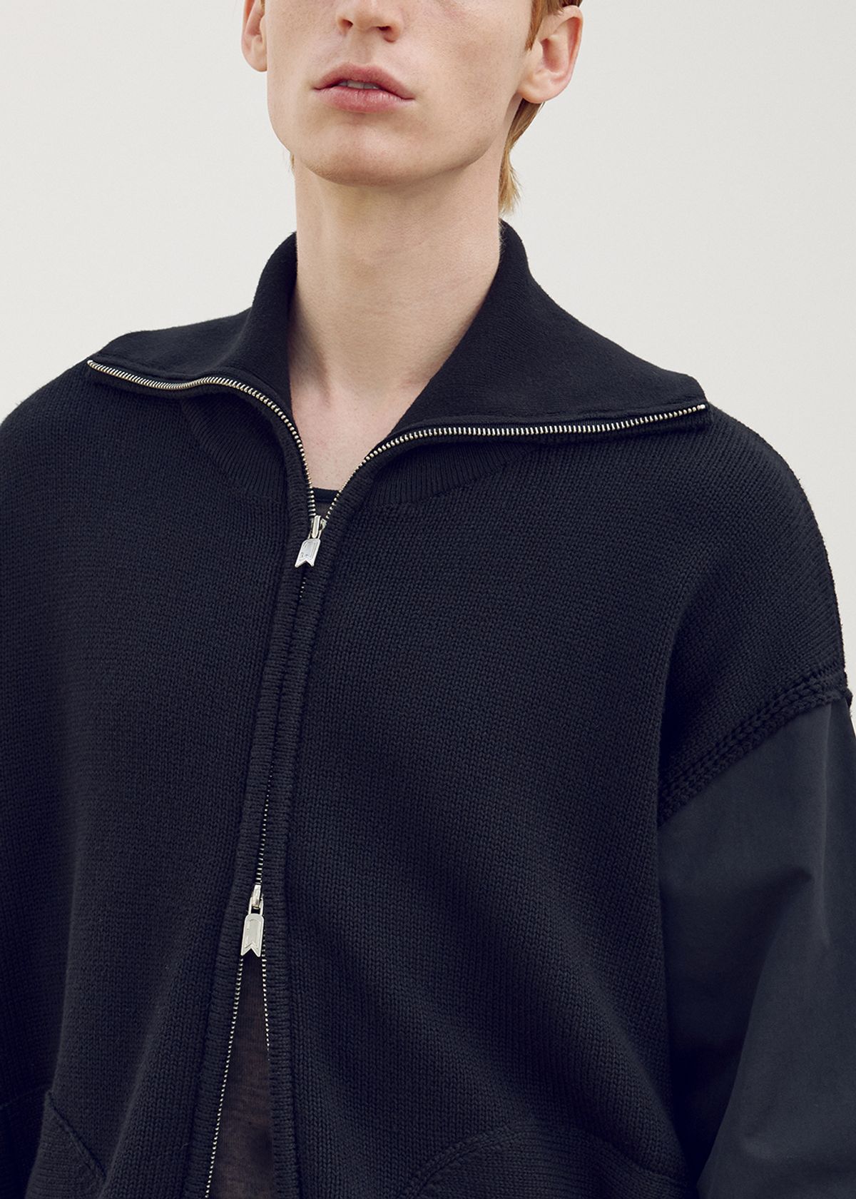 우마뭉(UMARMUNG) Woven sleeve wide collar blouson_Black