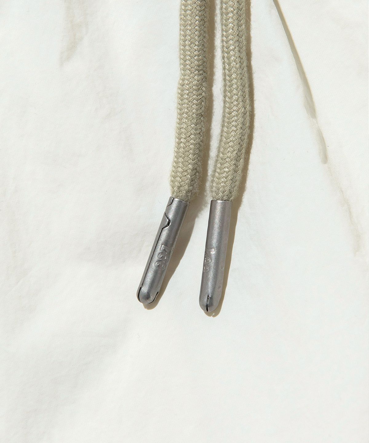 리(LEE) 우먼 나일론 이지 스트링 쇼츠 아이보리