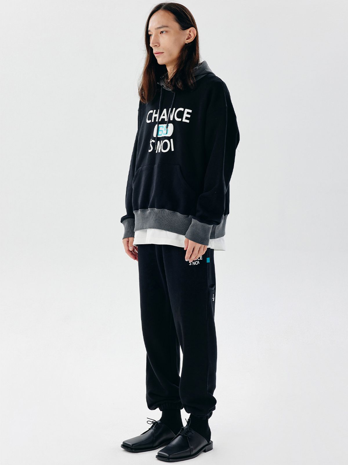 챈세스노이(CHANCE'S NOI) Snoi Sweat Joger Pants (Black)