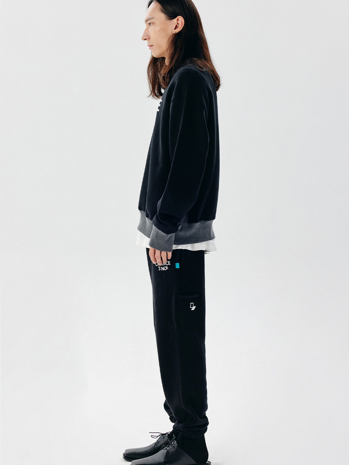 챈세스노이(CHANCE'S NOI) Snoi Sweat Joger Pants (Black)