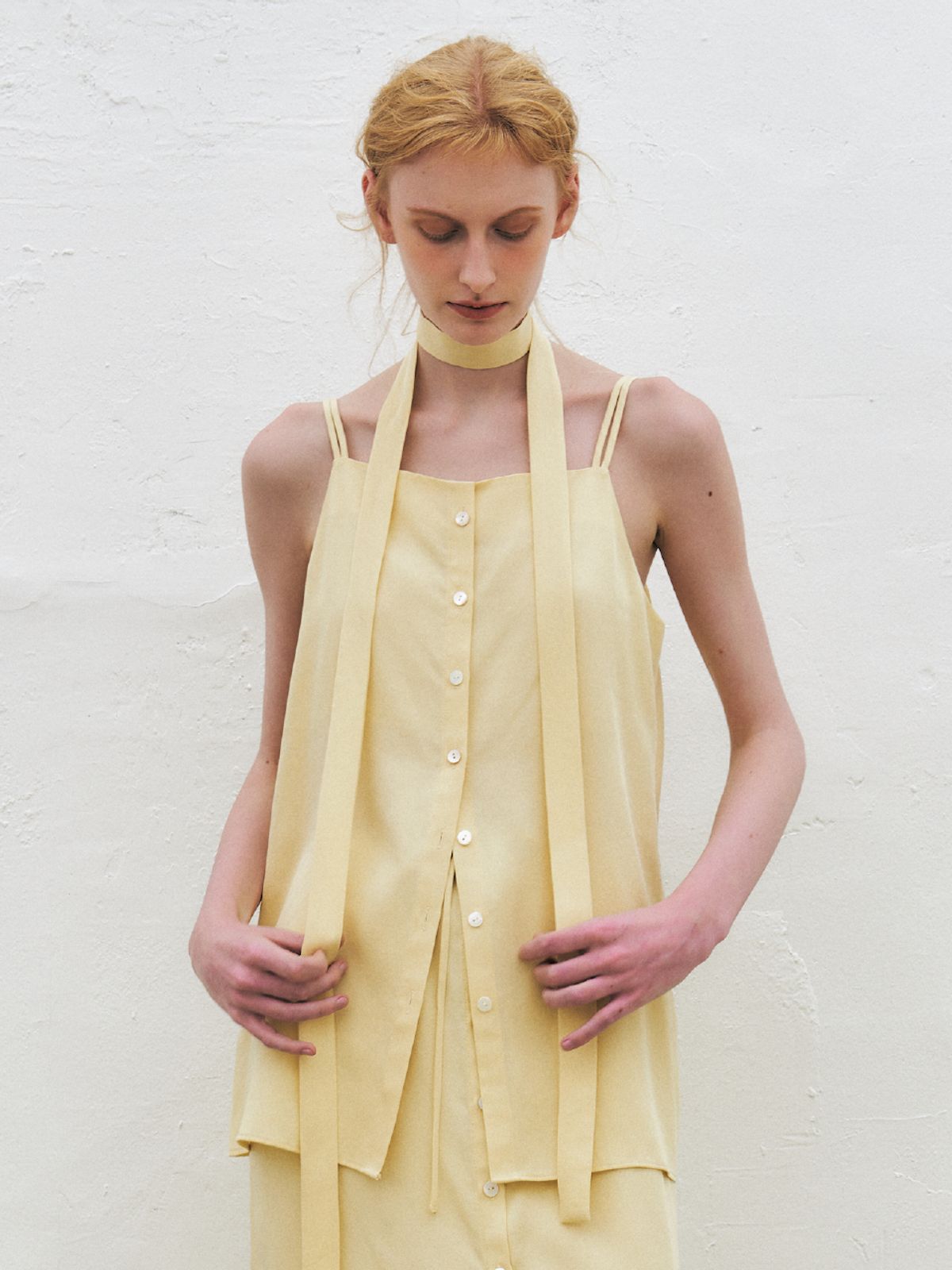 쿠메(KUMÉ) Tencel Twill Sleeveless Scarf Top, Light Yellow
