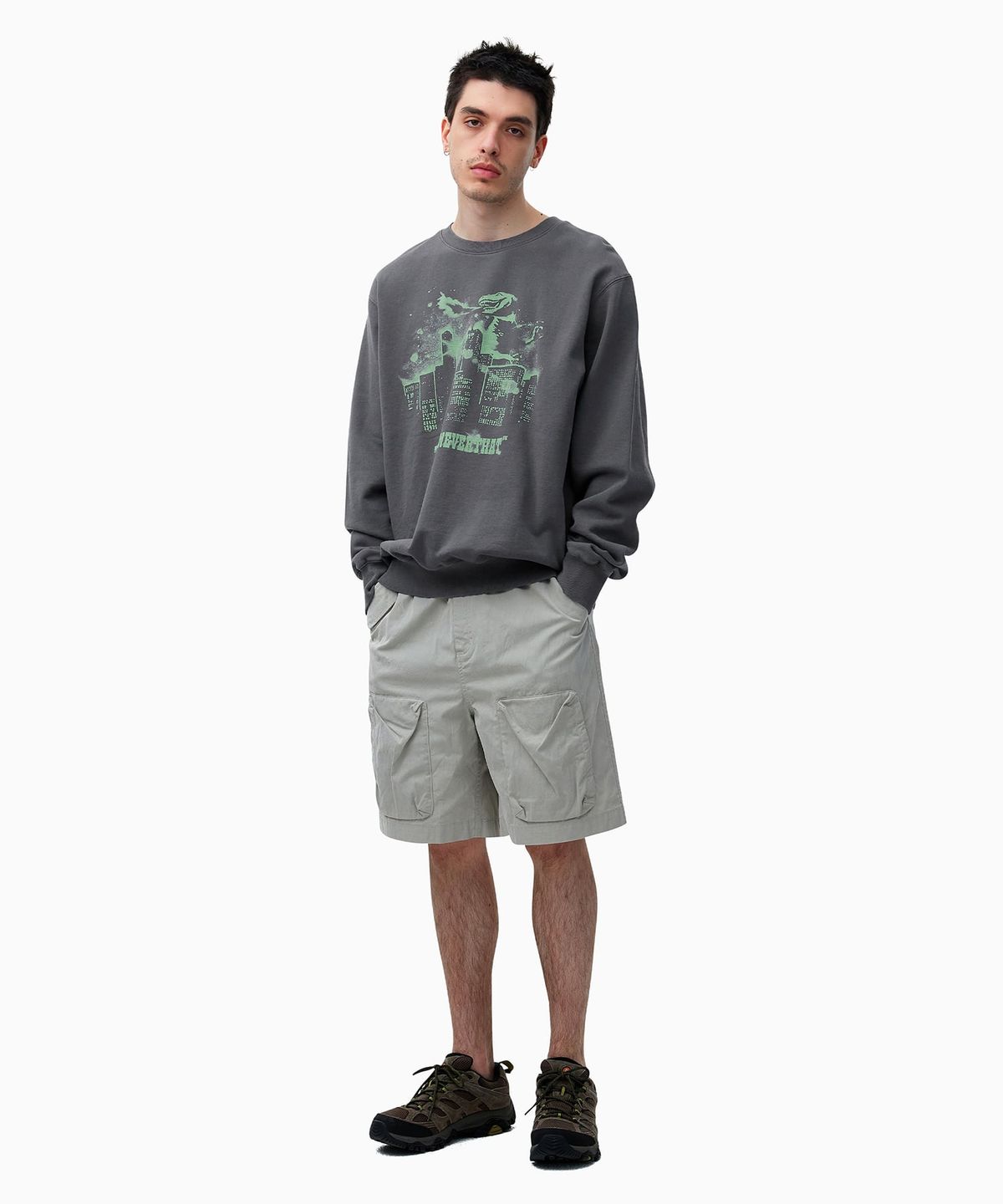 디스이즈네버댓(THISISNEVERTHAT) Nightmare Crewneck Dark Grey