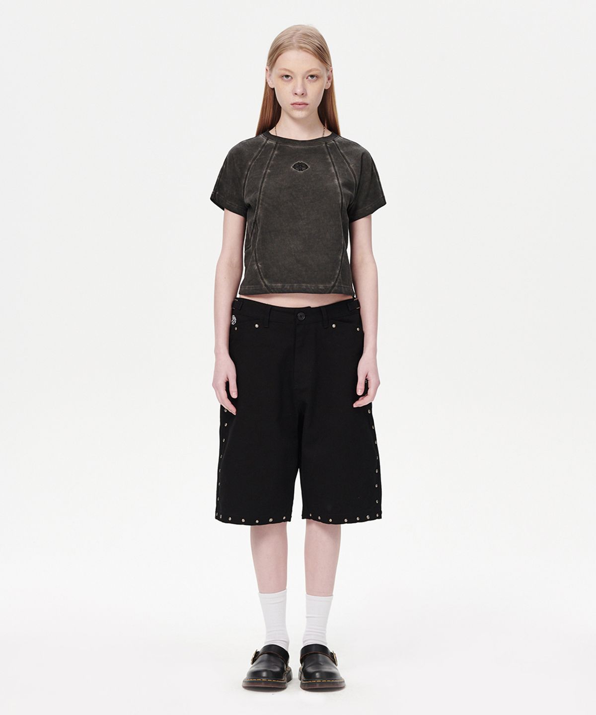마하그리드(MAHAGRID) CURVED SEAM CROP TEE CHARCOAL(MG2EMFT580A)