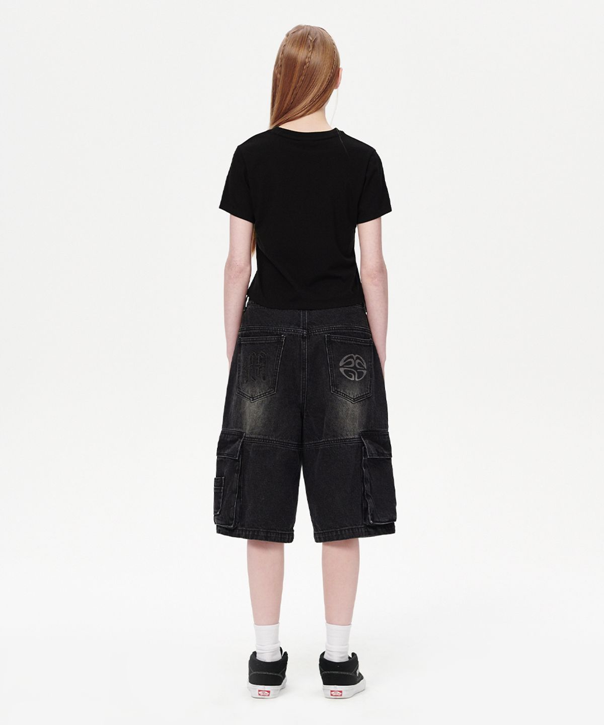 마하그리드(MAHAGRID) TATTOO CROP TEE BLACK(MG2EMFT582A)