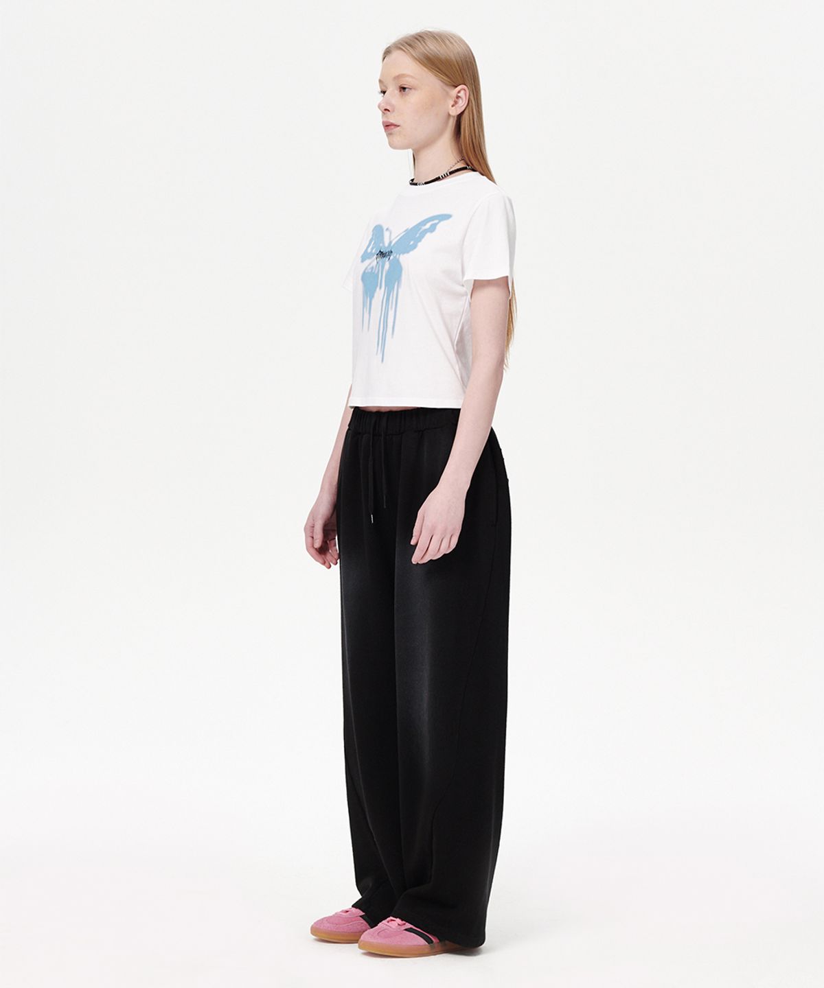 마하그리드(MAHAGRID) BUTTERFLY GOTH CROP TEE WHITE(MG2EMFT583A)