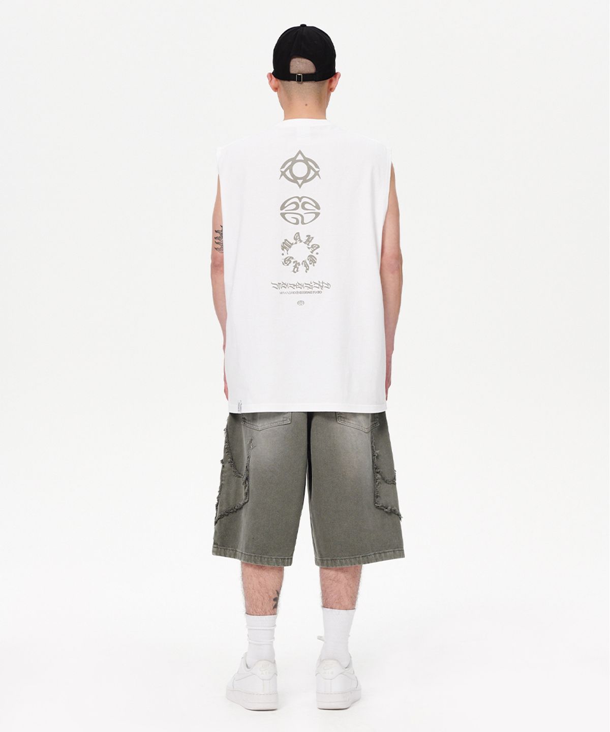 마하그리드(MAHAGRID) ECLIPSE LOGOS SLEEVELESS WHITE(MG2EMMT546A)