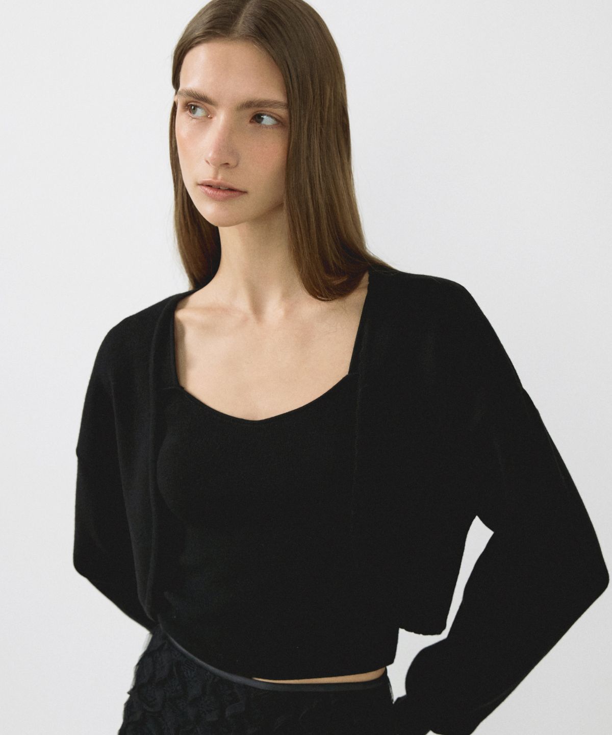 오떼뜨(OCTETTE) HEART NECK SLEEVELESS_4COLOR