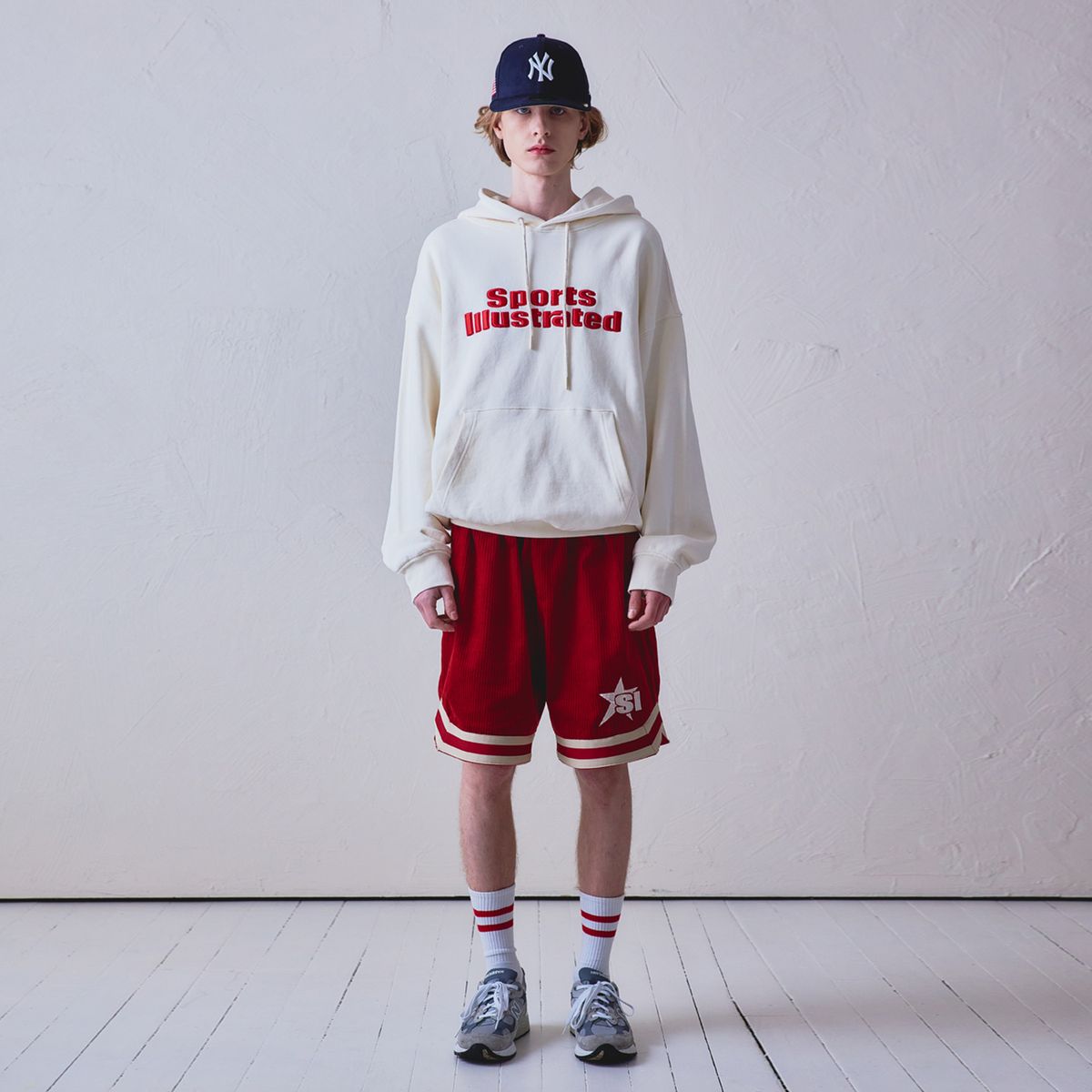 스포츠 일러스트레이티드(SPORTS ILLUSTRATED) BASKETBALL CORDUROY HALF PANTS (RED)