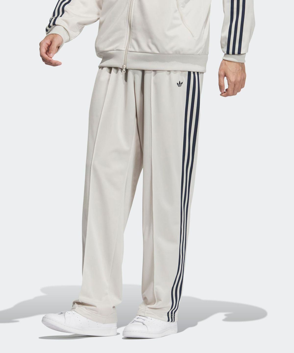 아디다스(ADIDAS) BB 트랙 팬츠 - 라이트그레이 / IZ4926