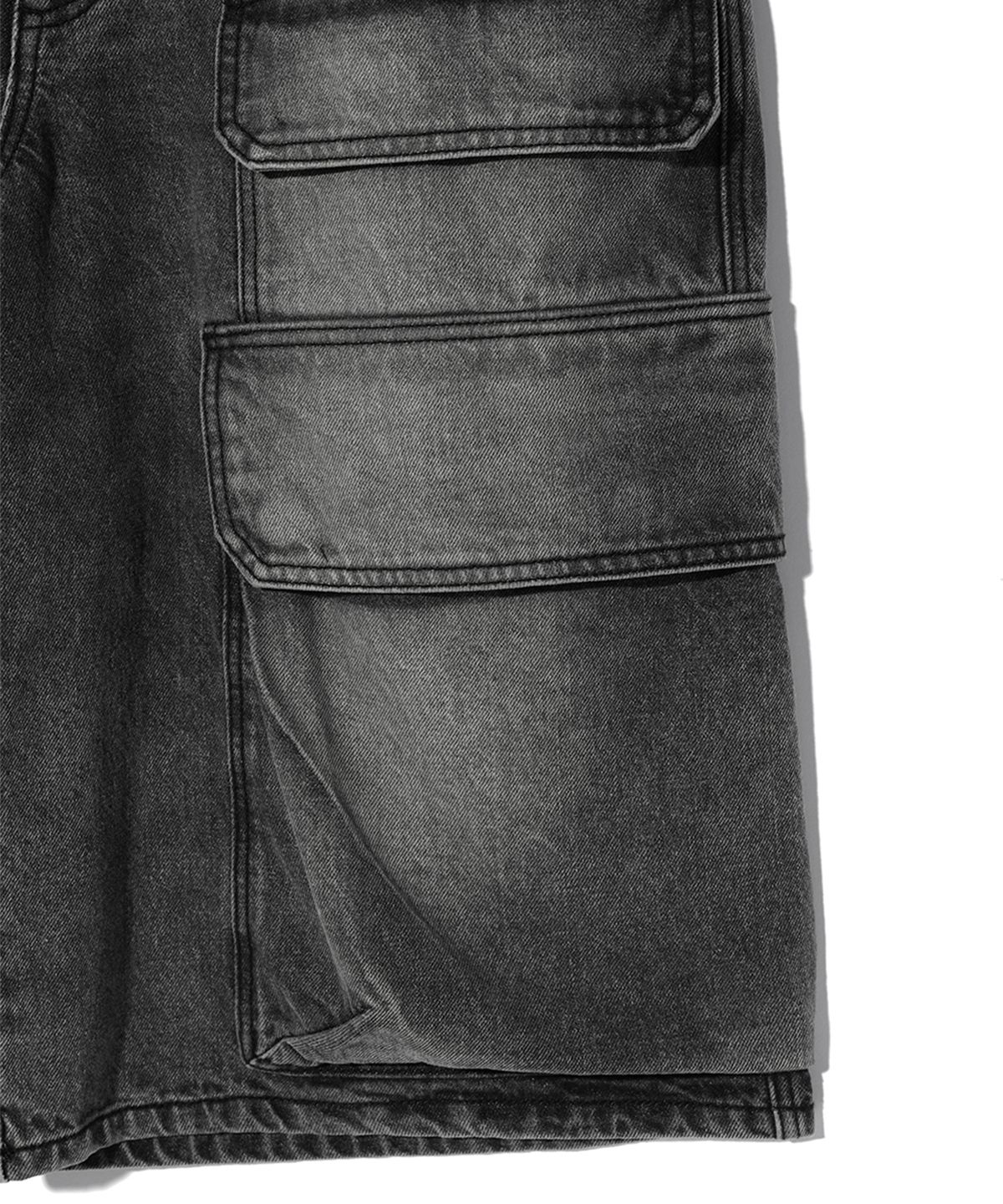 크리틱(CRITIC) BIG CARGO DENIM BERMUDA PANTS DARK INDIGO