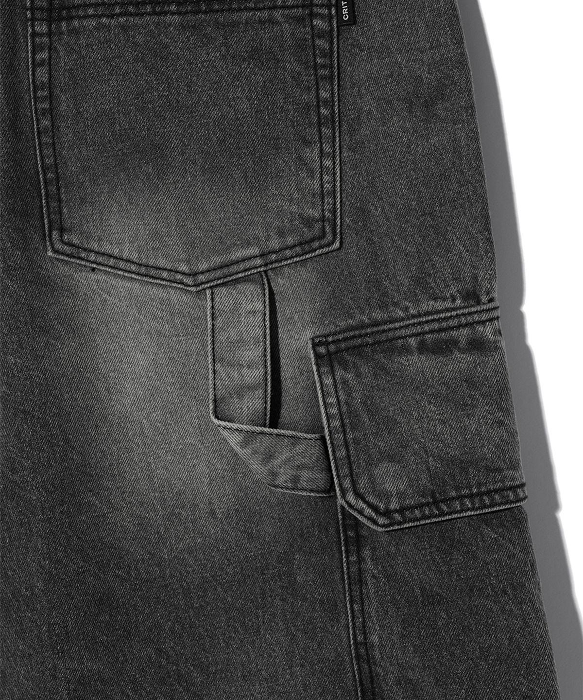 크리틱(CRITIC) BIG CARGO DENIM BERMUDA PANTS DARK INDIGO