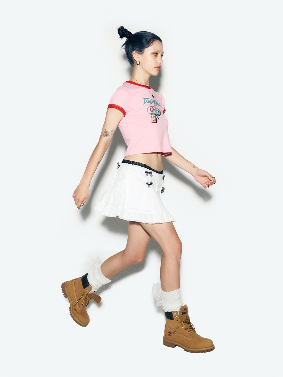 에즈이프 캘리(ASIF CALIE) TOY GUN T-SHIRT PINK