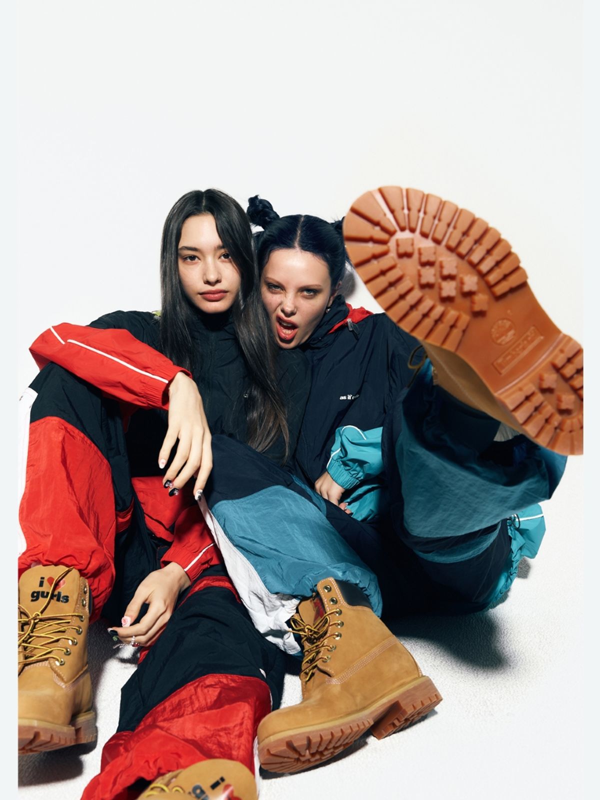에즈이프 캘리(ASIF CALIE) COLOR BLOCK NYLON TRACK PANTS RED