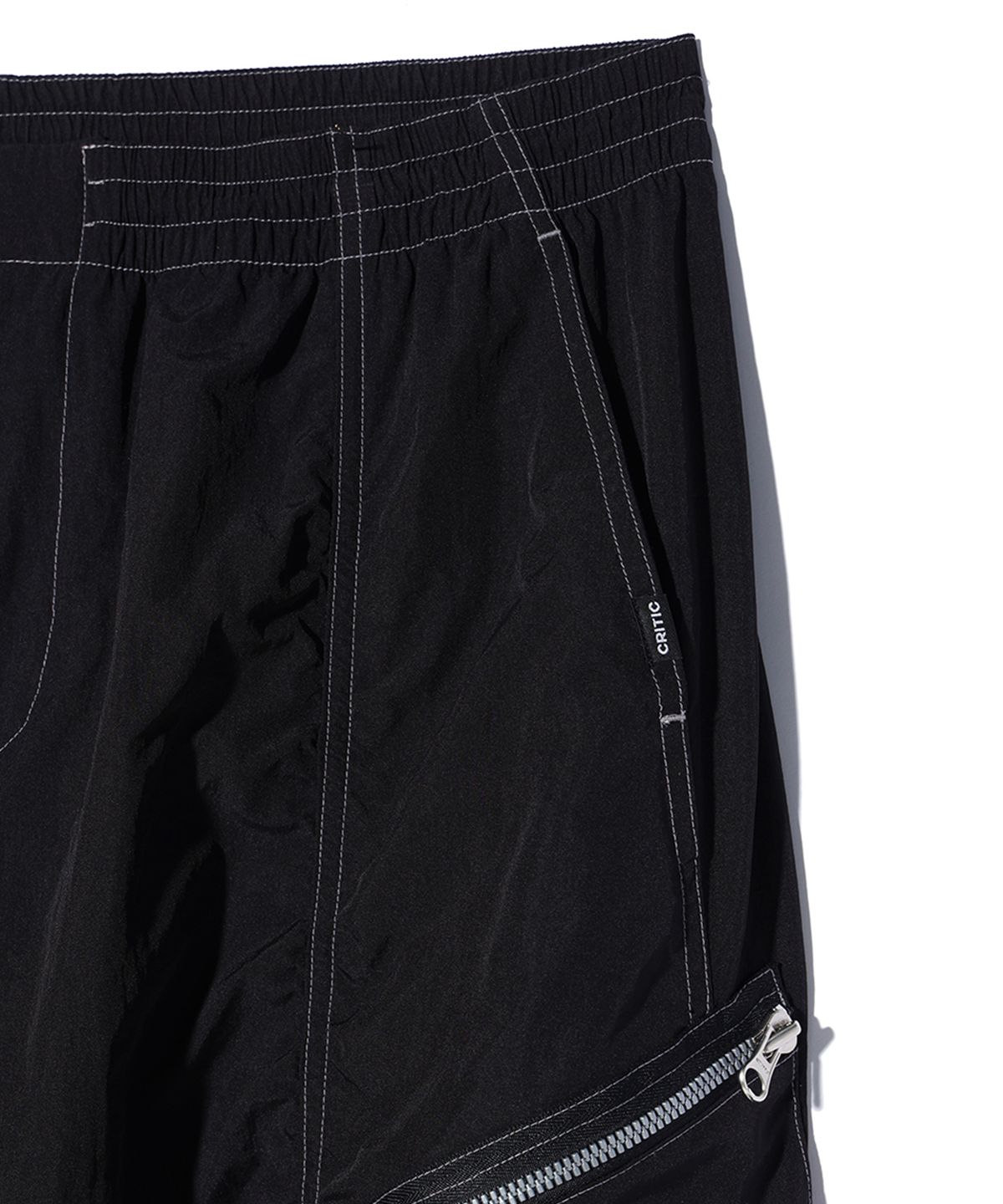 크리틱(CRITIC) GLOSSY CARGO PANTS BLACK