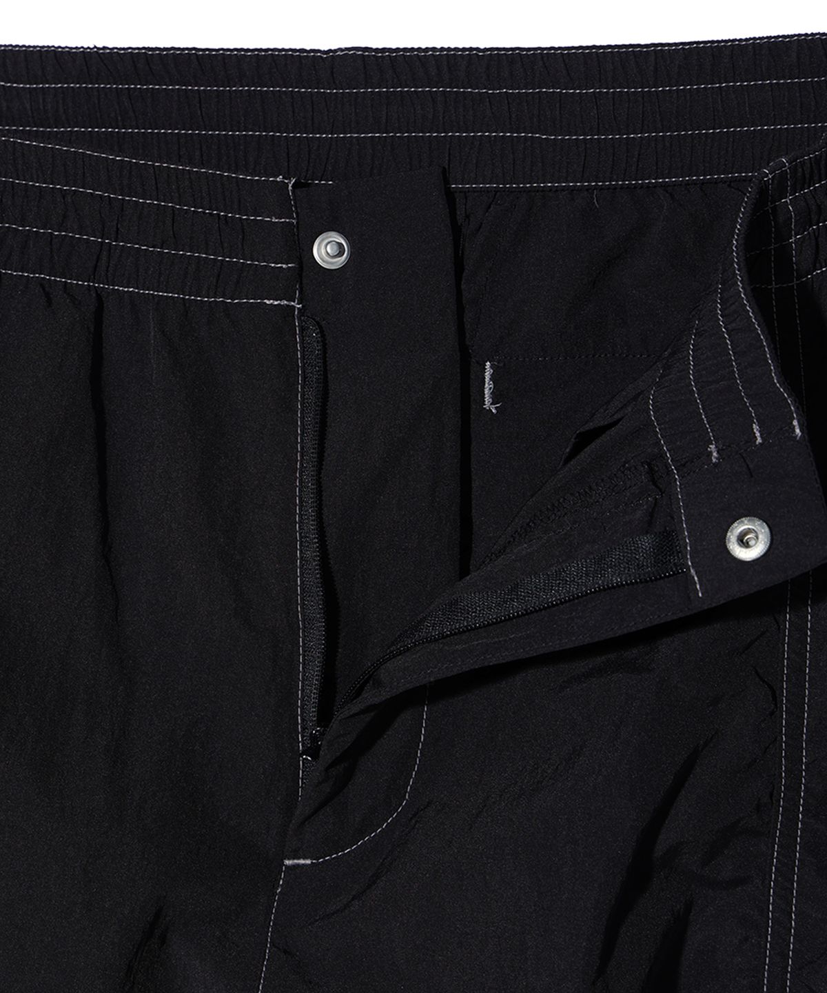 크리틱(CRITIC) GLOSSY CARGO PANTS BLACK