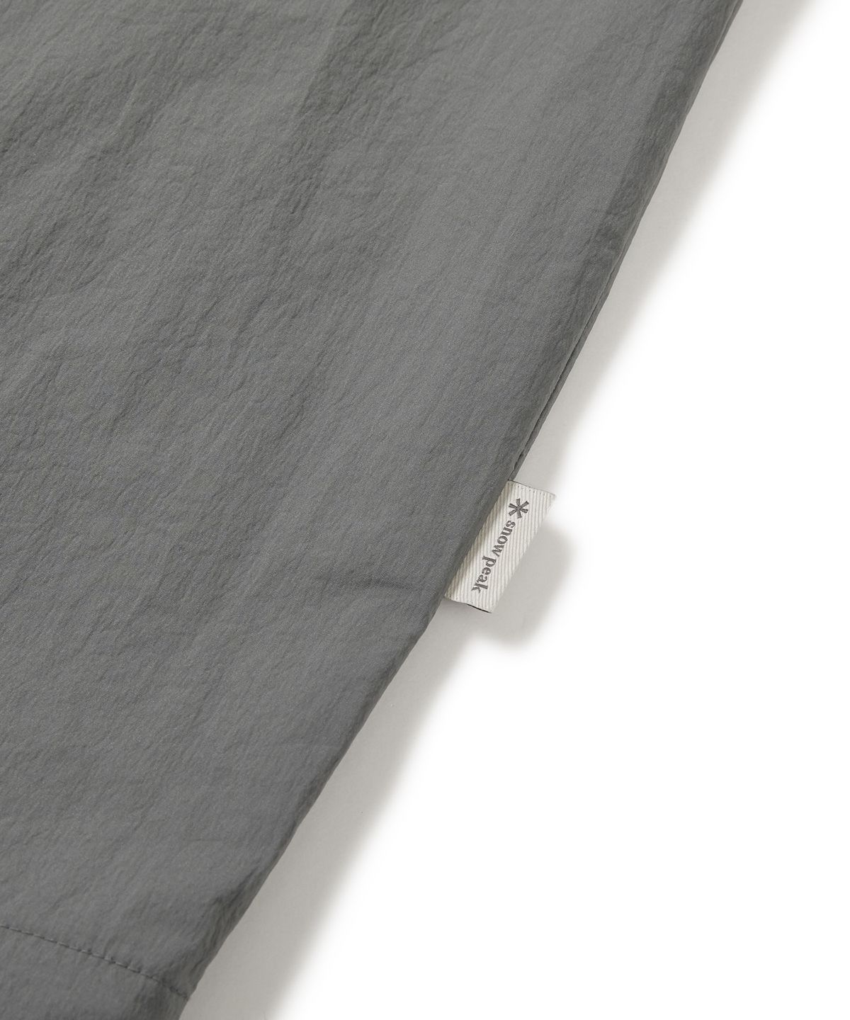스노우피크 어패럴(SNOWPEAK APPAREL) 루트 여성 아노락 Dark Gray (S24MWRAN67)