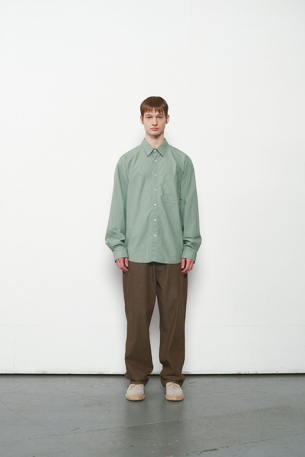 홀리선(HORLISUN) Jane Solid Extra Typewriter Shirt Sage Green