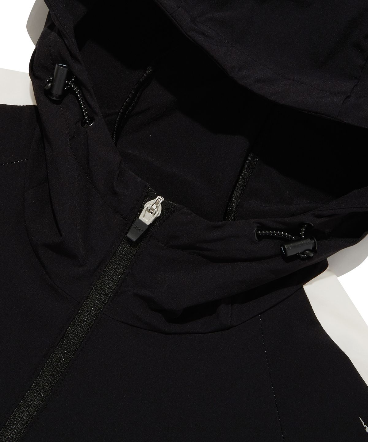 리복(REEBOK) 벡터 액티브 후드 아노락 - 블랙